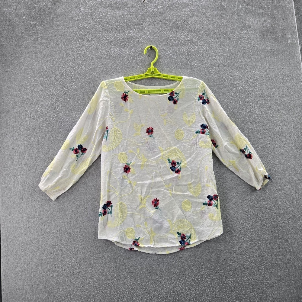 Kindred Women Blouse L White Floral Paisley Embroidery Crew‎ Neck